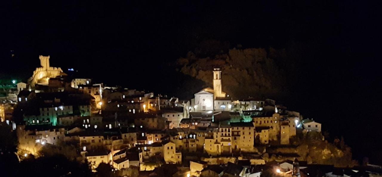 Gite Des Remparts Lucéram Zewnętrze zdjęcie